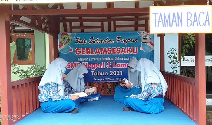 Dukung Program Gerlamsesaku, SMP Negeri 3 Lamongan Giatkan Minat Baca Siswa