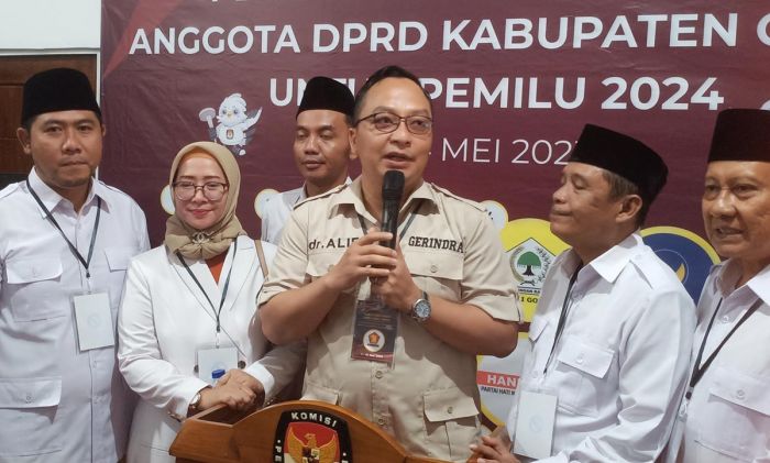 Dua Incumbent Tak Maju, Gerindra Gresik Daftarkan 50 Bacaleg