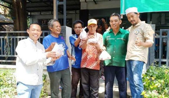 Hari Raya Idul Adha 1440 H, KWG Berbagi Daging Kurban kepada Kaum Dhuafa