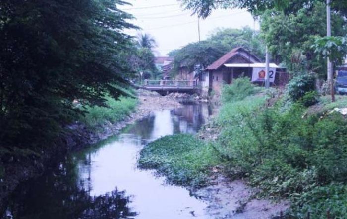 Warga Gempol Berharap Normalisasi Anak Sungai Wrati Secara Menyeluruh