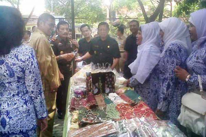 Bupati Buka Pasar Murah Bagian Perekonomian Pemkab Tulungagung