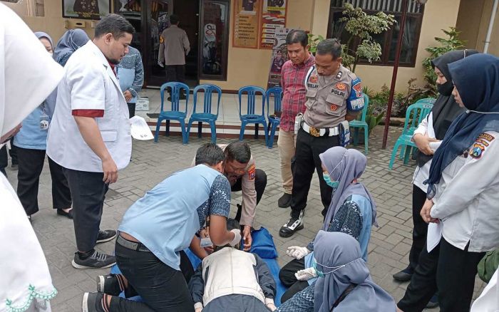 Tingkatkan Kemampuan Penanganan Korban, Personel Polsek Tulang Ikuti Pelatihan PPGD dan TPTKP