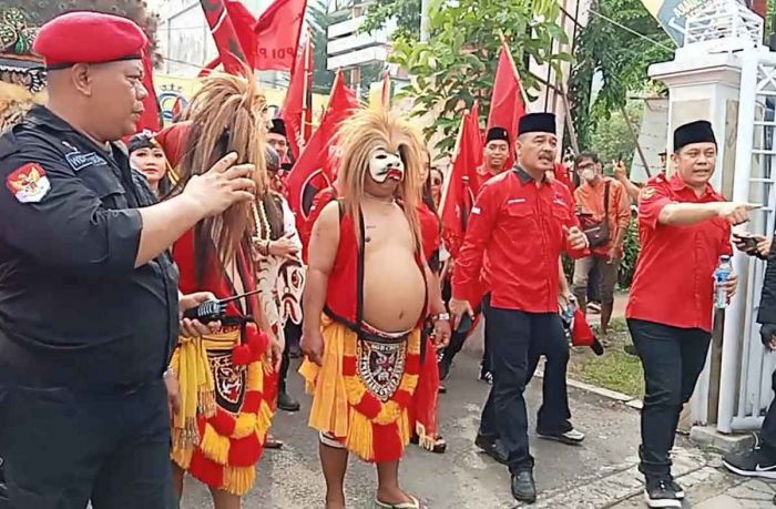 PDIP Sidoarjo Daftarkan Bacaleg ke KPU, Siap Menangkan Ganjar Jadi Presiden