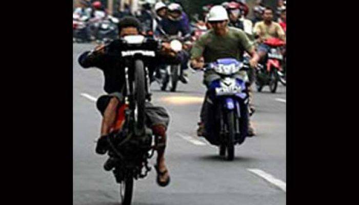 Kebut-kebutan di Jalan, Nyawa Warga Ngawi Melayang 