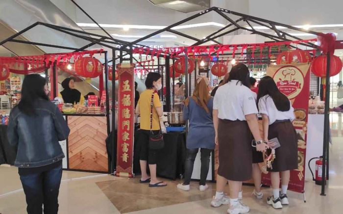 Lippo Plaza Jember Gelar Pasar Imlek