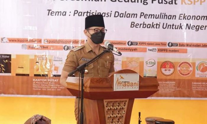 Resmikan Gedung Pusat KSPPS Madani, Arifin: Di Masa Pandemi Koperasi Hendaknya Terapkan Digitalisasi