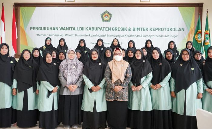 Pengurus Organisasi Wanita LDII Gresik Dikukuhkan Bertepatan dengan Hari Ibu