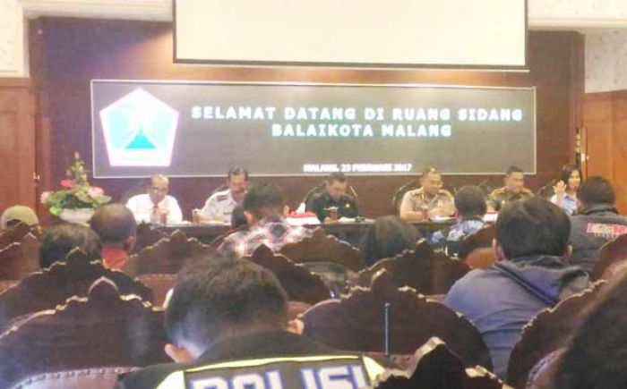 Hasil Mediasi, Transportasi Online Dilarang Mengambil Penumpang di Jalur Angkot