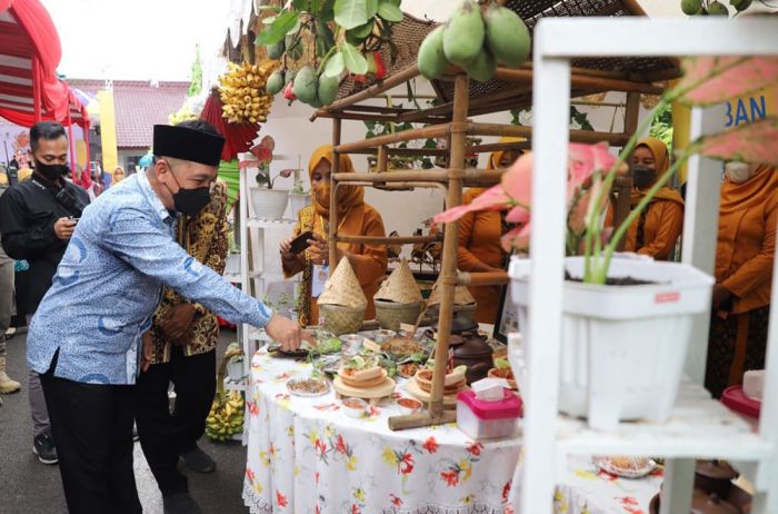 Hadiri Festival Masakan Khas Tuban, Wabup Riyadi: Pelaku Kuliner dan Wisata Harus Kreatif