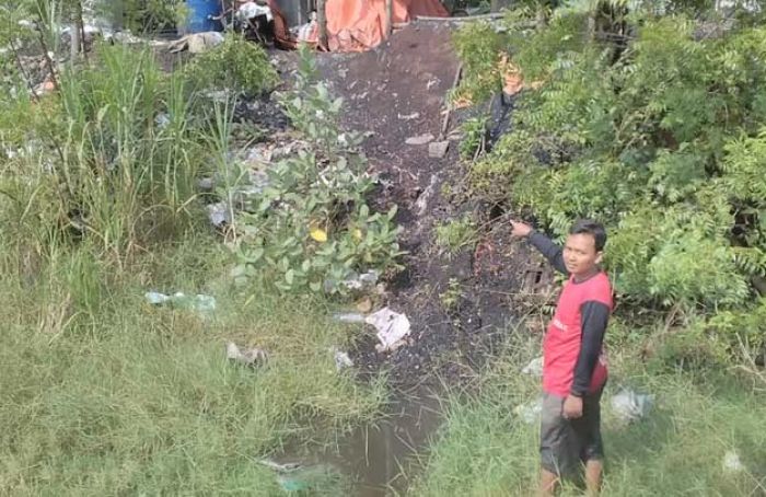 Petani Keluhkan Limbah Pembakaran Timah di Desa Datinawong, Masih Beroperasi Pasca Ditutup