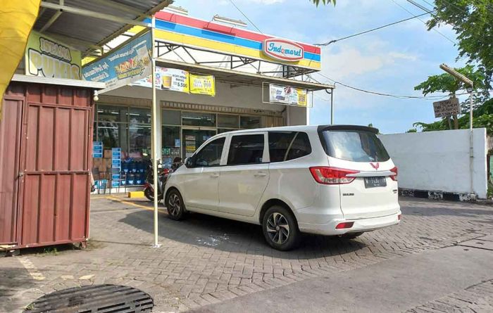 Rampok Bersenjata Api Satroni Minimarket di Sidoarjo dan Bawa Kabur Uang Senilai Rp3 Juta