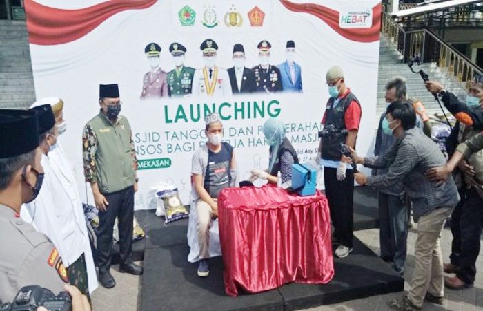 Bupati Baddrut Tamam Launching Masjid Tangguh Bencana Covid-19 Tepat di Hari Jumat