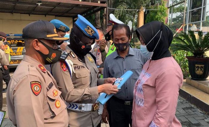 Propam Polres Pasuruan Lakukan Tes Urine dan Drug Wipe Terhadap Personel Polsek Jajaran