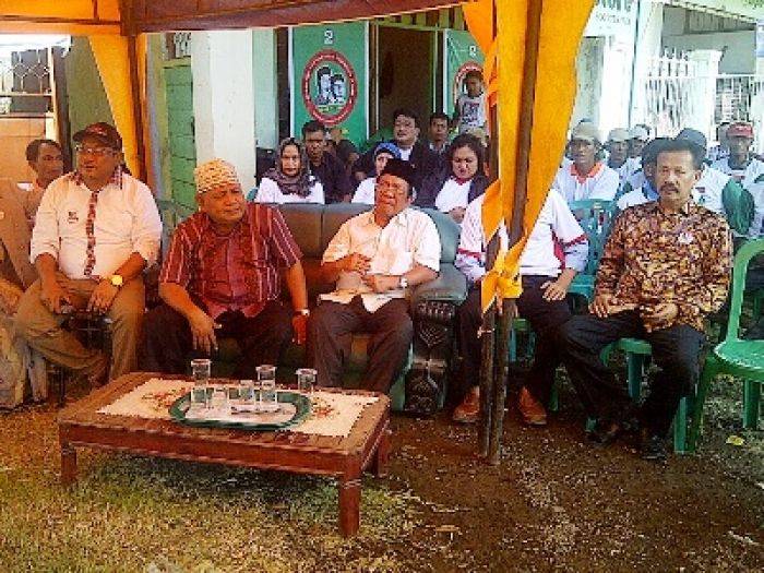 Mantan Ketua DPRD Jatim Berorasi di Deklarasi Tim Jokowi - JK