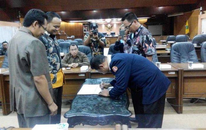 Luncurkan Wisata Parlemen, Karang Taruna Sidoarjo Dorong Siswa SMA Kenali DPRD