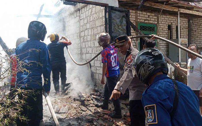 Rumah di Tuban Terbakar, 1 Unit Mobil dan Motor Ikut Hangus