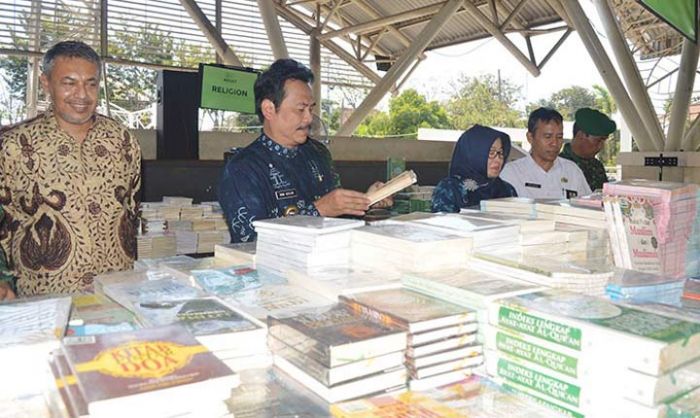 Wabup Qosim Buka Pameran Buku Terbesar di Gresik