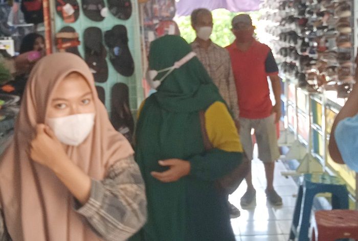 Masuk Level 1, Perumda Pasar Lamongan Tetap Terapkan Prokes kepada Pedagang dan Pengunjung Pasar