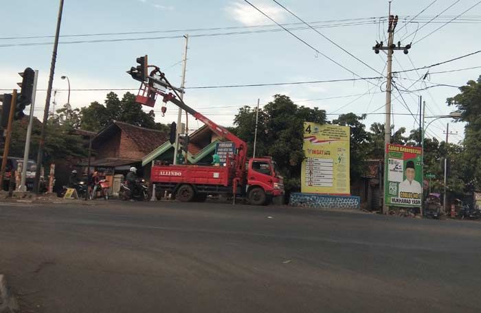 Menguak Dugaan Pengondisian Lelang Proyek Traffic Light, Diduga Ada Peran Putra & Kerabat Wali Kota