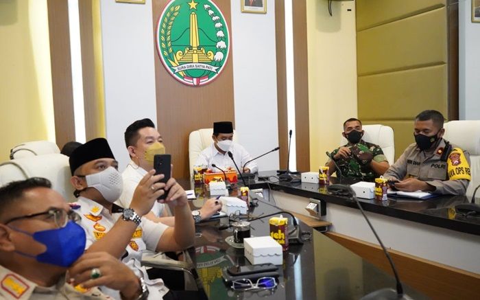 Wawali Pasuruan Ikuti Rakor Kesiapan Penerapan PPKM Nataru Bersama Mendagri