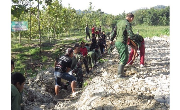 Peduli Pembangunan, Banser dan 3 Perguruan Silat di Nganjuk Lakukan Ini