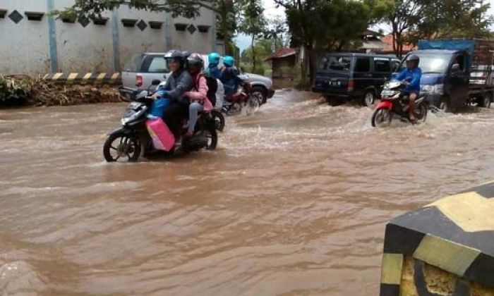 Banjir Rendam 4 Kecamatan di Pasuruan, BPBD Dirikan Dapur Umum dan Data Korban