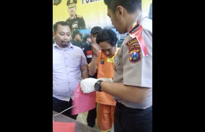 Setrum Anak dan Istri, Oknum PNS Pemkab Lamongan Diringkus Polisi