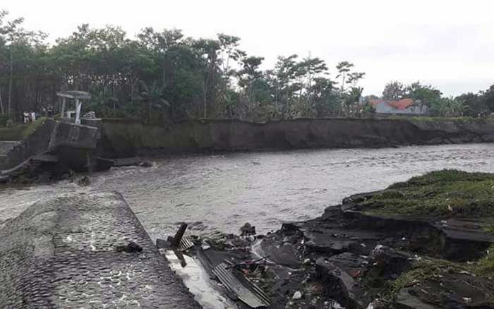 Diterjang Banjir Bandang Kiriman Semeru, DAM Gambiran Lumajang Jebol