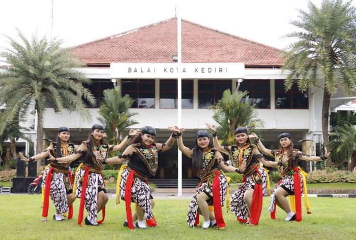 Sendratari Kadiri dan Seni Reog Jaran Panoleh Tampil di Balai Kota Kediri