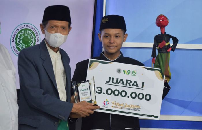 Pemuda Asal Sidayu Gresik Sabet Juara I Lomba Dai Milenial