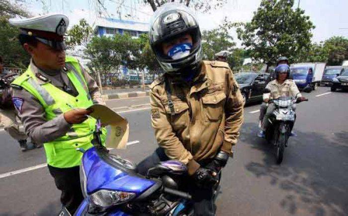 LiNK: Bikin Resah Masyarakat, Personil Lantas Jombang Perlu Dirombak Total