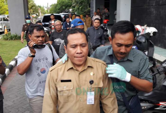 Geledah Kantor BPPKAD Gresik, Petugas Kejaksaan Gelandang Sekretaris