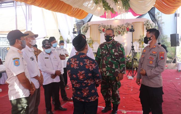 Hajatan Perangkat Desa di Jombang Dibubarkan, Tuan Rumah Diminta Bongkar Tenda Seketika