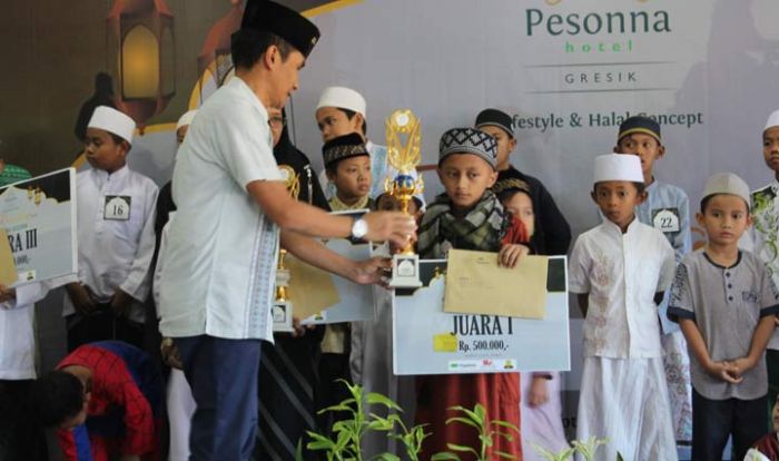 Bintang dan Alamul Sabet Juara 1 Lomba Adzan Hotel Pesonna Gresik