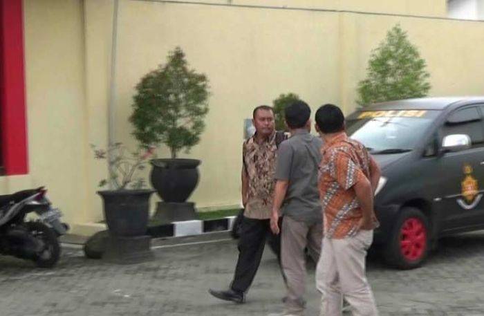 Dua Tersangka Korupsi KONI Blitar Diperiksa Penyidik Polres