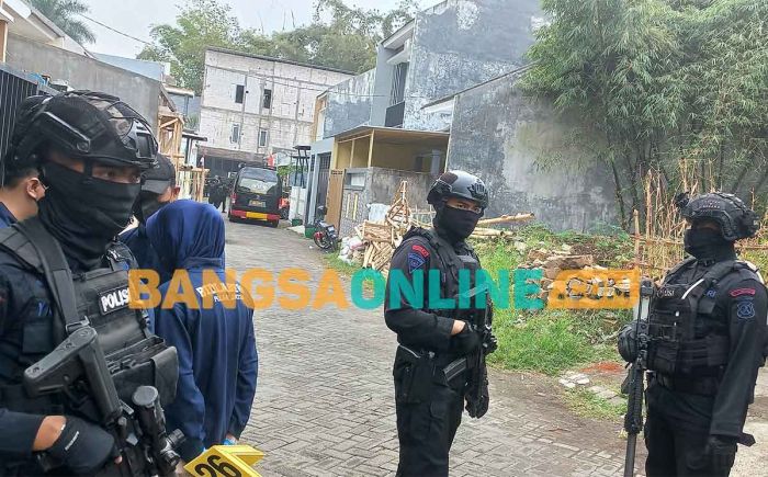 Pascapenangkapan Teroris di Kota Batu, Tim Gabungan Temukan Bahan Kimia Pembuat Bahan Peledak