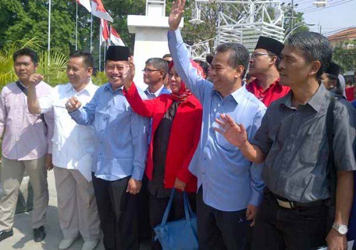 Jelang Pilbup Gresik, Pasangan Berkah Siapkan Voucher Pendidikan