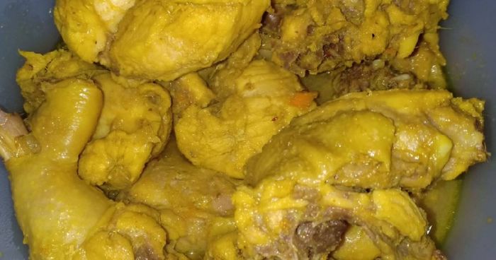 Cara Ungkep Ayam yang Benar agar Bumbu Meresap Sempurna