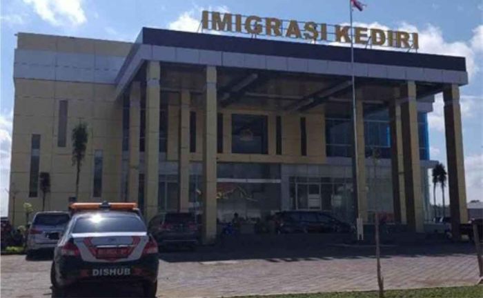 Kepala Kantor Imigrasi Kediri Imbau Agar Masyarakat Waspada Penipuan dari Google Maps