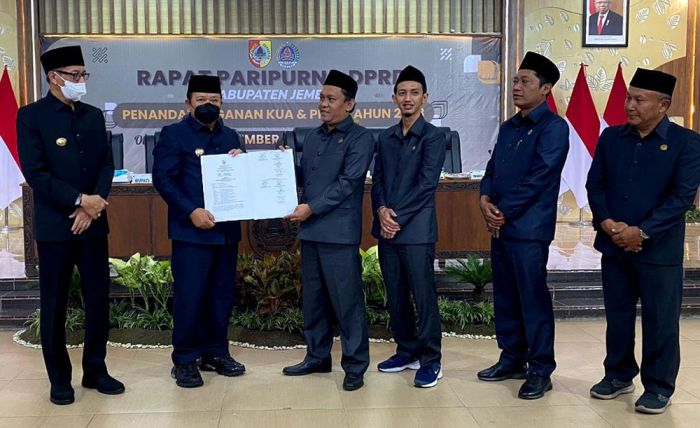 Sempat Diprotes Tidak Etis, KUA PPAS Tahun 2023 Tetap Disahkan di Kantor Pemkab Jember