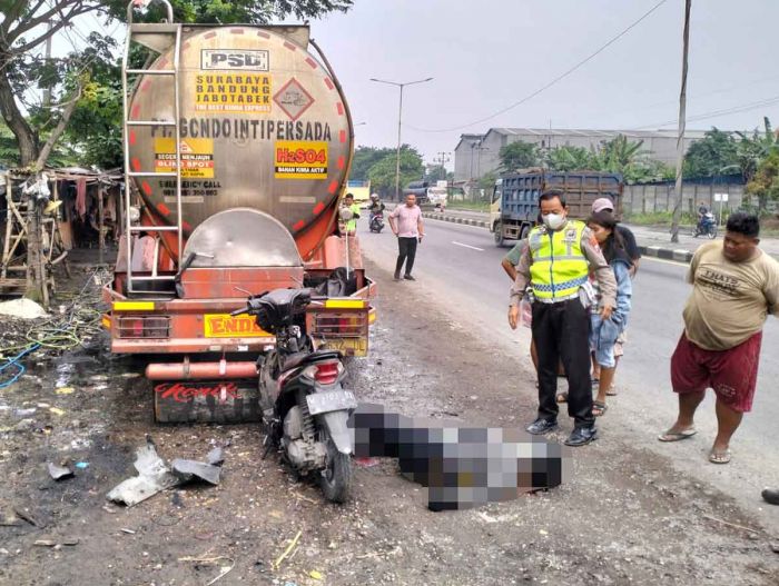 Nahas, Seorang Ibu Asal Malang Meninggal Dunia Usai Tabrak Truk Tangki di Krian Sidoarjo