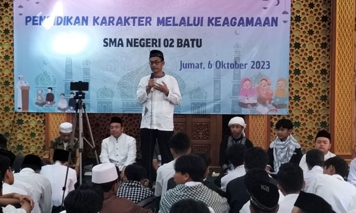 Semarak Maulid Nabi Muhammad 1445 H di SMAN 2 Kota Batu