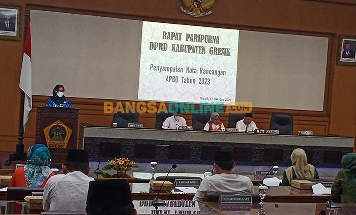 ​Nota RAPBD Gresik 2023, Pendapatan Rp3,9 Triliun dan Belanja Rp4,1 Triliun