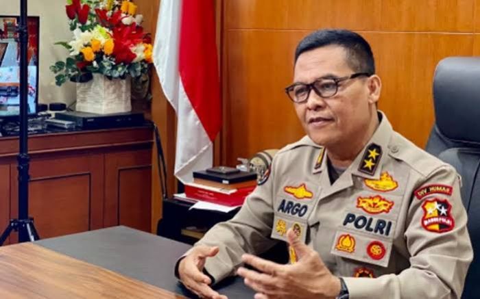 Berkas Lengkap, Polri Serahkan Bupati Nganjuk dan 6 Tersangka Lain ke Kejari Nganjuk