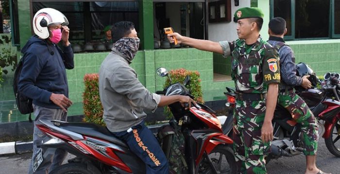 Korem Bhaskara Jaya Berlakukan Pengecekan Suhu Tubuh Personel