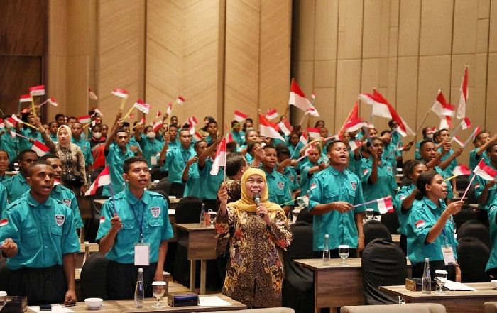 Terima 155 Siswa Papua Lewat Program ADEM di Jatim, Khofifah Ingatkan Pesan Bung Karno