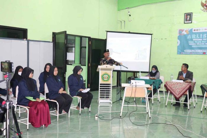 Gelar Safari Jurnalistik, PWI Sidoarjo Tularkan Ilmu ke Siswa SMK Plus NU