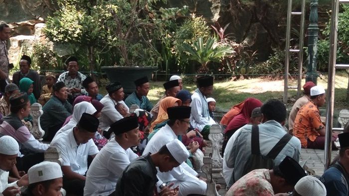 ​Ziarah ke Mbah Ampel, Gus Ipul ingin Bangun Museum di Lokasi Wisata Religi