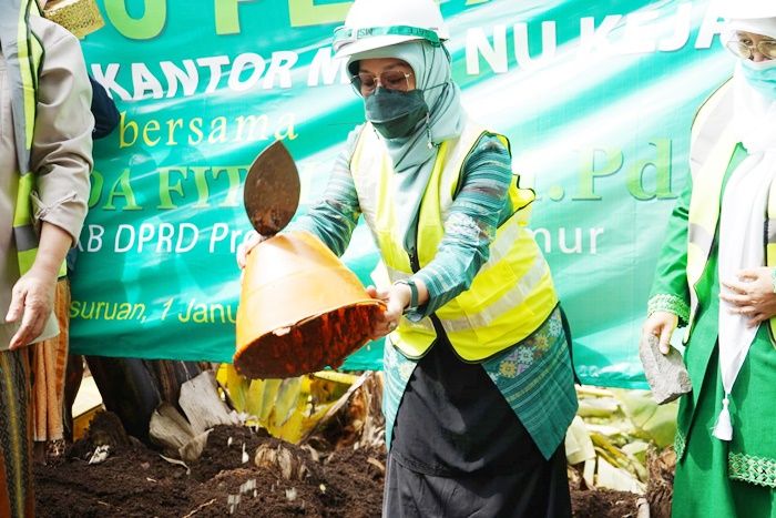 Kawal Aspirasi Masyarakat, Ning Fitri Inisiasi Pembangunan Kantor MWC NU Kejayan Pasuruan