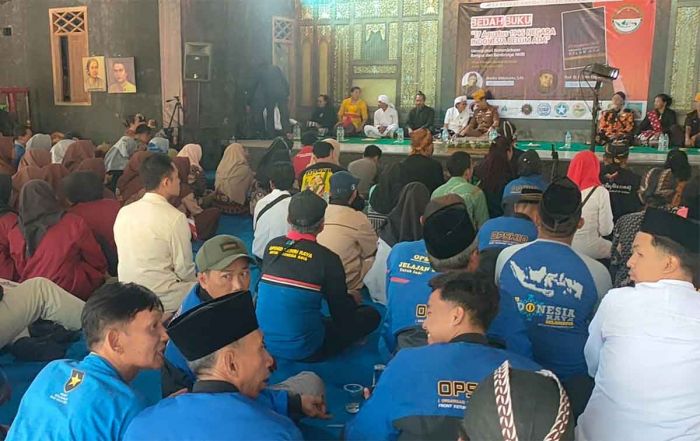 Berbagai Komunitas di Kediri Gelar Upacara hingga Syukuran Hari Berdirinya NKRI ke-79